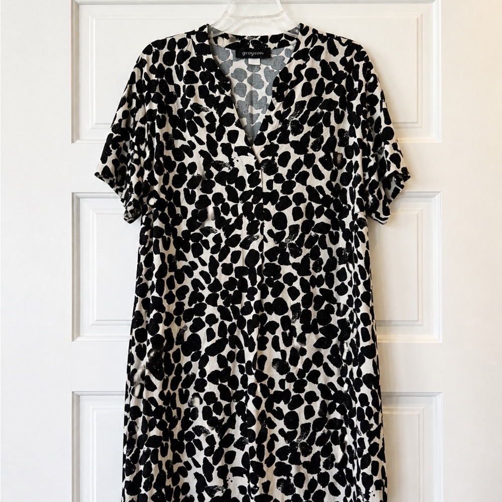 H & M Black and White Animal Print Shift Dress